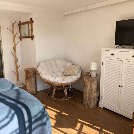 Bed,Kitchen And Swimming Pool Villa Esterel Saint-Raphaël Εξωτερικό φωτογραφία