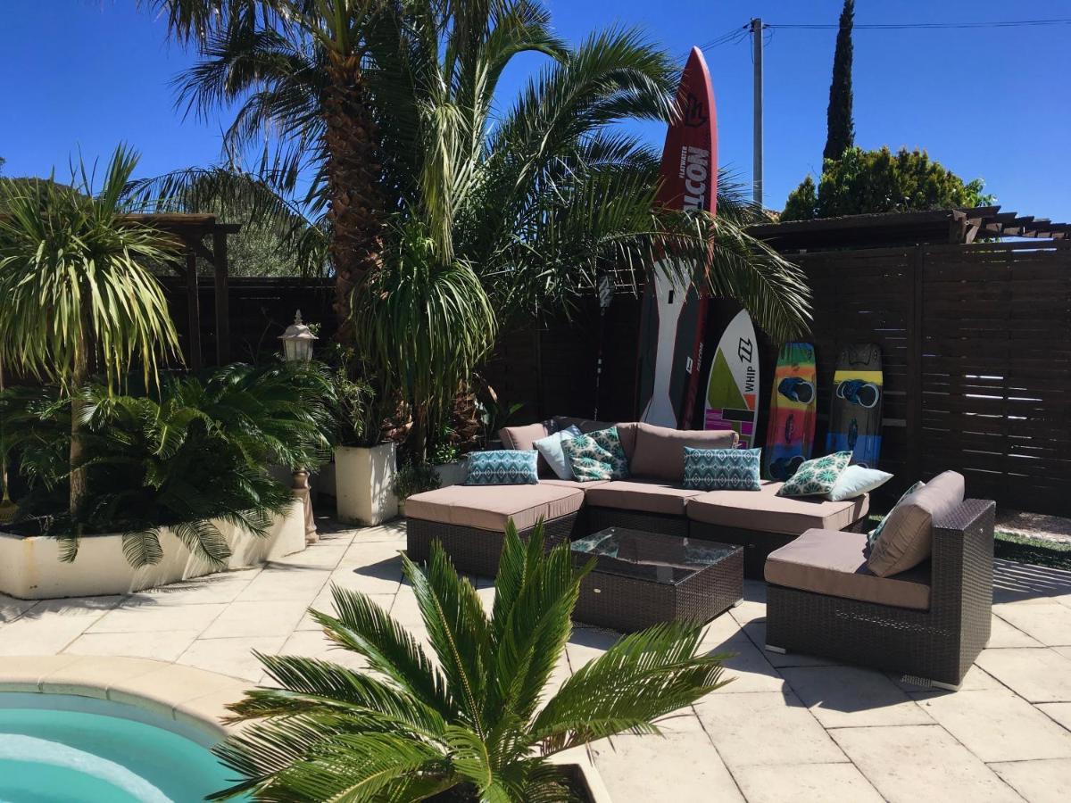 Bed,Kitchen And Swimming Pool Villa Esterel Saint-Raphaël Εξωτερικό φωτογραφία