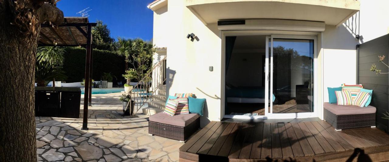 Bed,Kitchen And Swimming Pool Villa Esterel Saint-Raphaël Εξωτερικό φωτογραφία