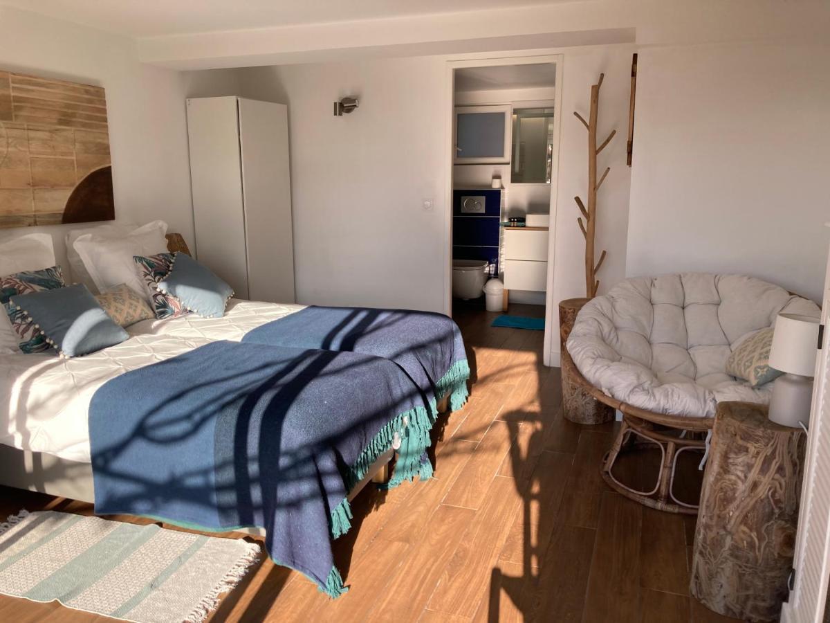 Bed,Kitchen And Swimming Pool Villa Esterel Saint-Raphaël Εξωτερικό φωτογραφία