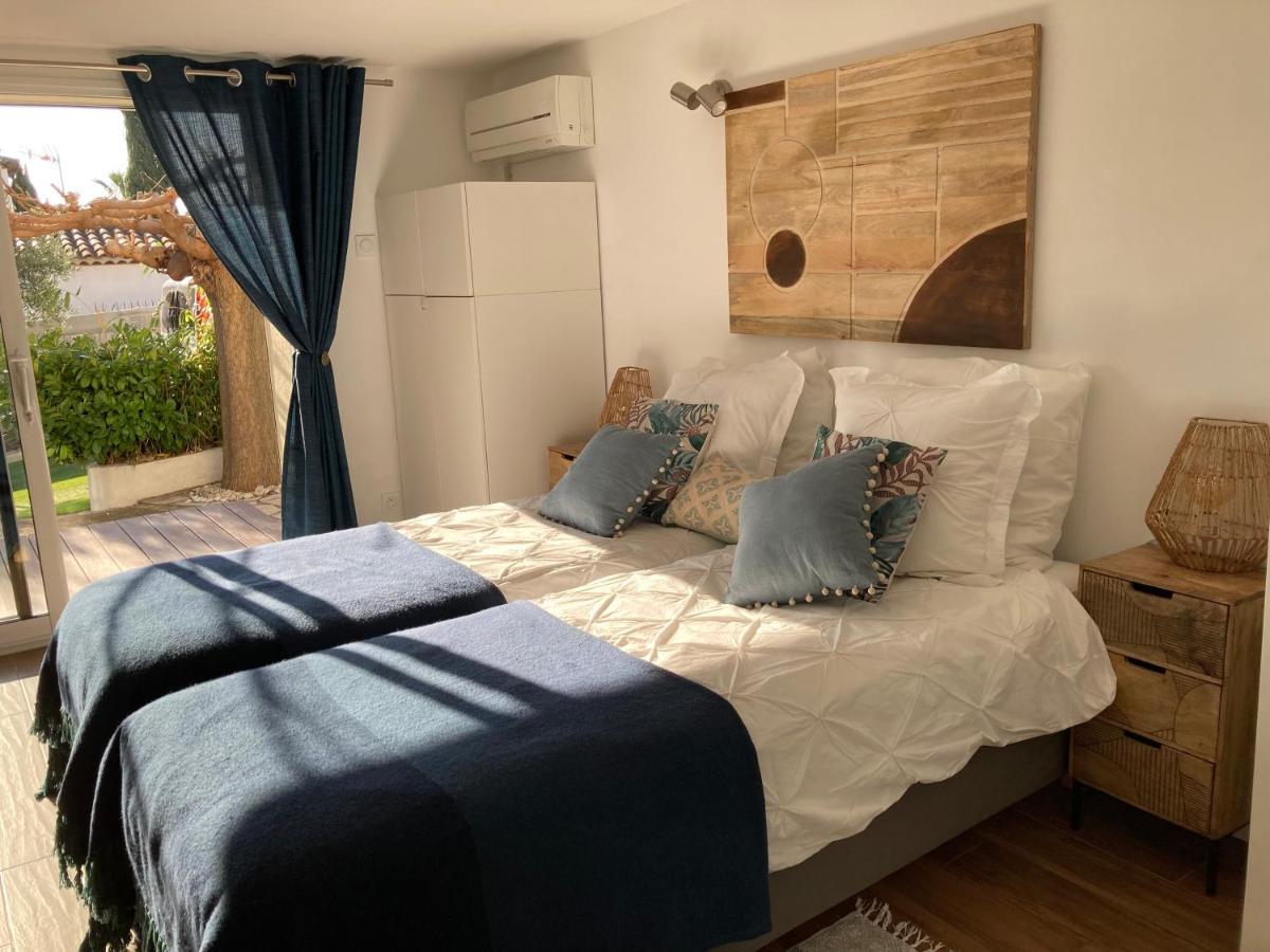 Bed,Kitchen And Swimming Pool Villa Esterel Saint-Raphaël Εξωτερικό φωτογραφία